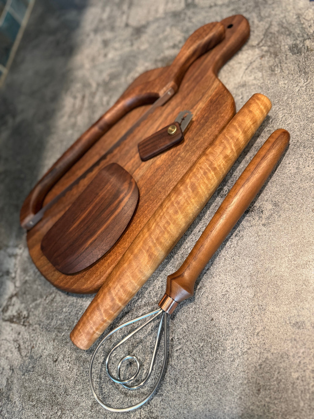 Komplettes Sauerteig-Set – Handgefertigte Backutensilien aus Walnussholz