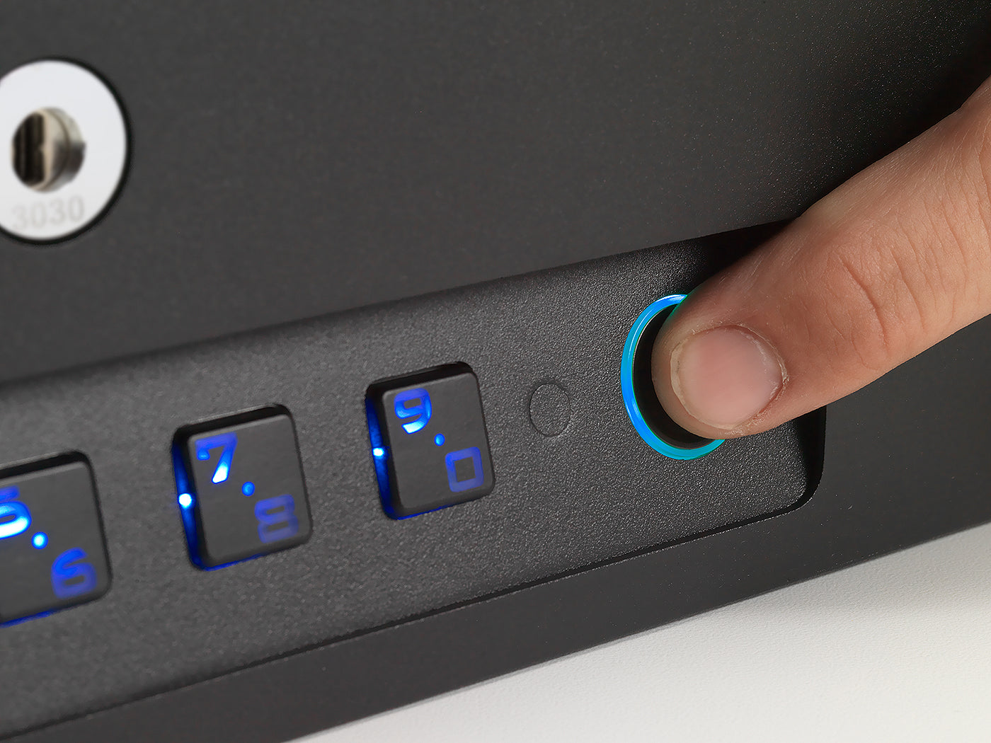 BoostedSafe Elite: Fingerabdruck, Schlüssel & Digitale Kombination